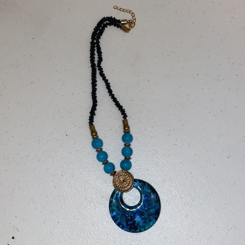 2 Statement Necklaces with Circular Pendants - Picture 3 of 7